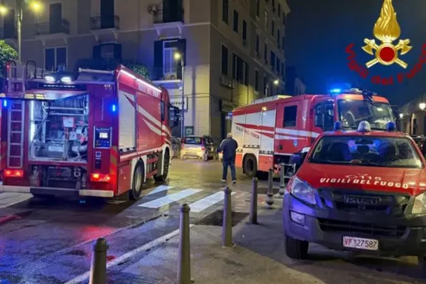 Nocera Inferiore, Palazzo Pastore riapre dopo l'incendio: via libera al rientro nella Scala B, ma restano interdetti alcuni appartamenti