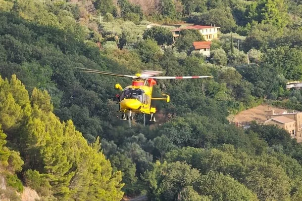 Incidente in Costiera Amalfitana, 24enne cade in mountain bike a Scala: soccorso in elicottero e trasportato al Ruggi