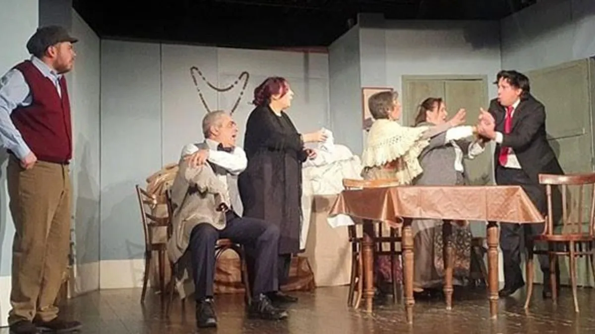 Arena Arbostella, stasera in scena “A morte ’e Carnevale” con la Compagnia Gino Esposito