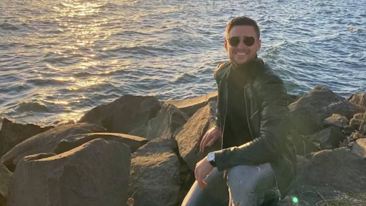 Salerno, De Luca ricorda il sergente Simone Ruggia morto in Bosnia: «Un giovane caduto in una terra lontana per fare il proprio dovere»