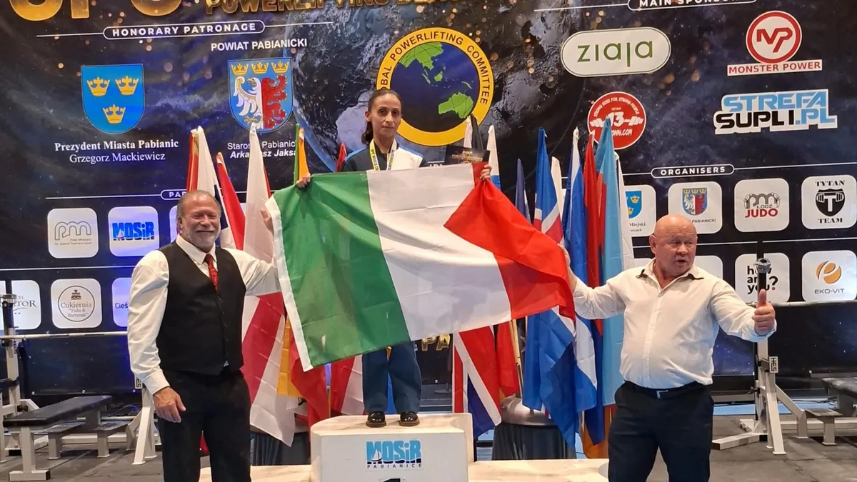 Antonella Albano è campionessa del mondo di panca piana: trionfo per l'atleta di Mercato San Severino