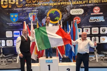 Antonella Albano è campionessa del mondo di panca piana: trionfo per l'atleta di Mercato San Severino