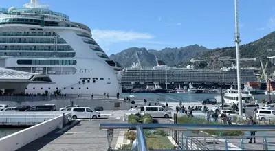 Doppio approdo al porto di Salerno: quasi 5mila crocieristi in città a bordo della Mein Schiff 4 e della Brilliance of the Seas