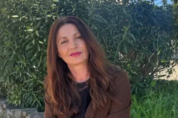 Truffata dal finto poliziotto e 13 anni per ottenere il divorzio: da Teggiano l'appello di Agnese Di Sarli a Meloni e Nordio per la riforma del Codice Civile