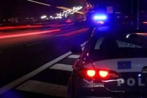 Nocera Inferiore, minacciato con un coltello davanti alla moglie e alla figlia di 2 anni: «Non ti ammazzo perché sei padre»