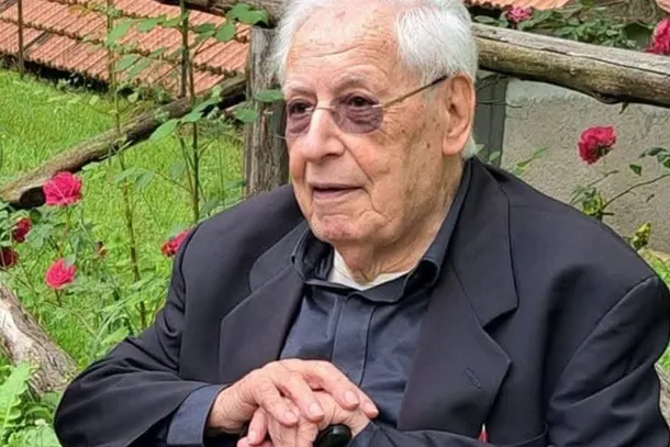 Salerno, lutto a Torrione: addio a Don Raffaele Mostaccioli, figura storica della parrocchia di Santa Croce