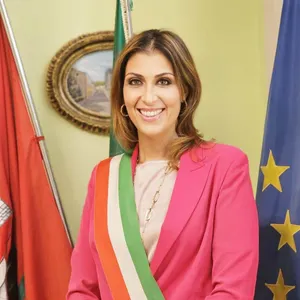 Raccordo Salerno-Avellino, dopo l'incidente al cavalcavia si riaccende il caso della terza corsia: «Mancano 60 milioni»