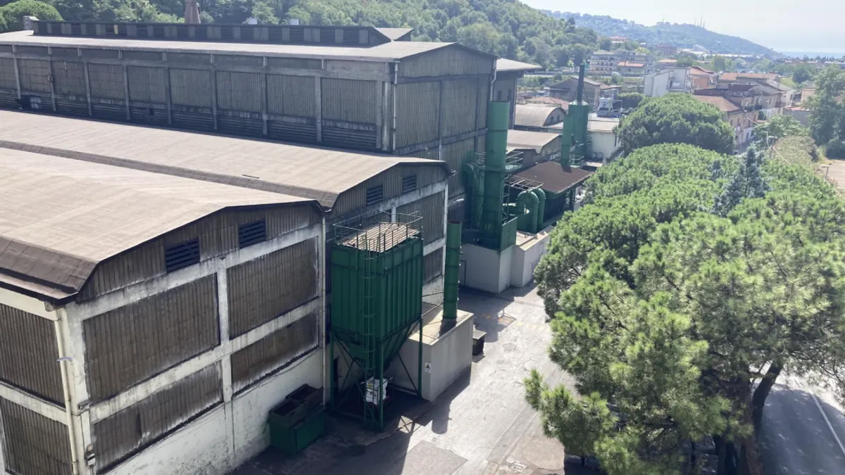Fonderie Pisano, l'azienda chiarisce le accuse: "Per i reati connessi all'inquinamento ambientale abbiamo ottenuto l'archiviazione"